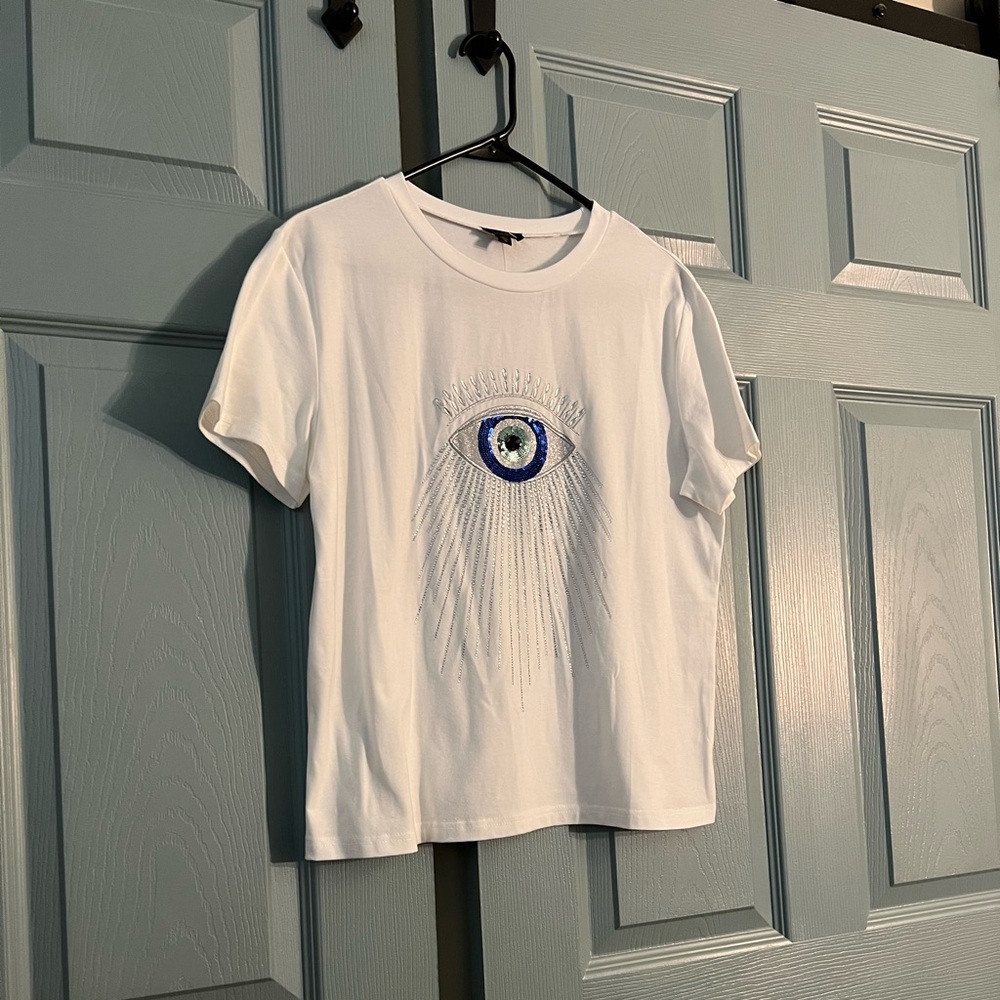 Women’s Embellished White T-Shirt.